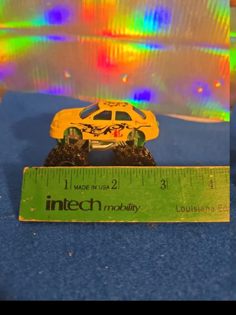 071426 Turbo Wheels Diecast Monster Truck Express Wheels 4X4 Yellow Dragon Green